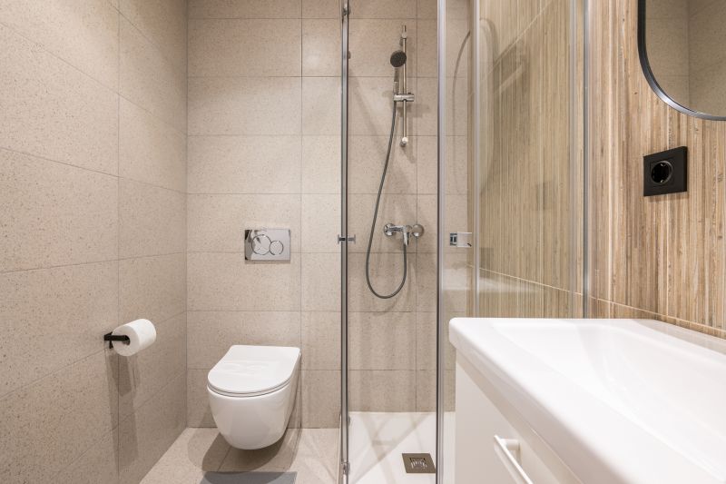Space-Saving Shower Ideas